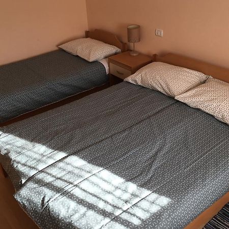 Guest House Okrepcevalnica Zemonska Vaga イリルスカ・ビストリツァ エクステリア 写真